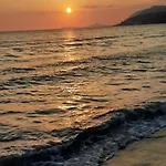 Nada Seaview *