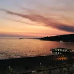 Nada Seaview