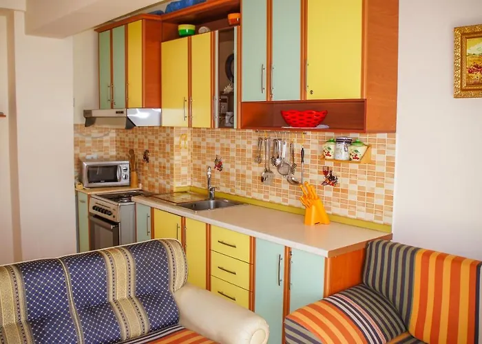 Nada Seaview Апартаменты